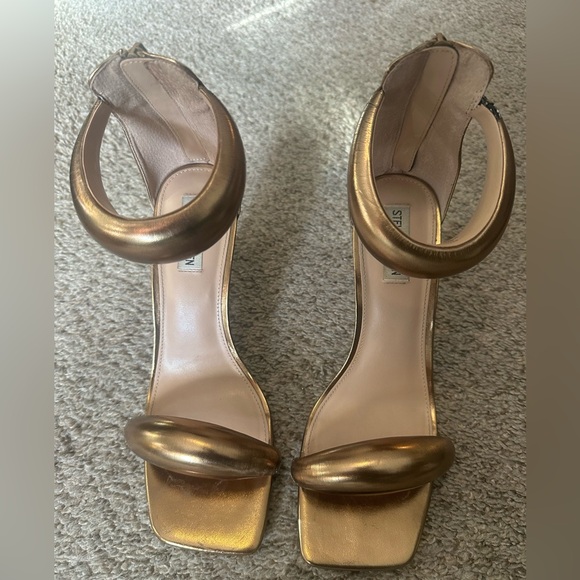 Steve Madden Shoes - Steve Madden Metallic Gold Heels